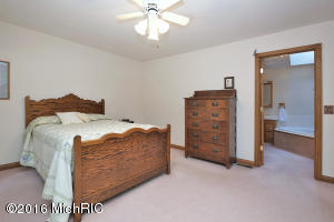 9825 W Graham Rd, Plainwell, MI 49080 photo 16