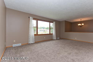 913 N State Rd, Belding, MI 48809 photo 7