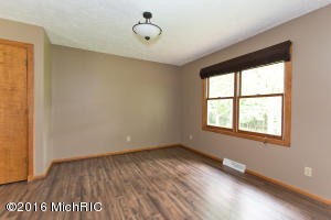913 N State Rd, Belding, MI 48809 photo 10