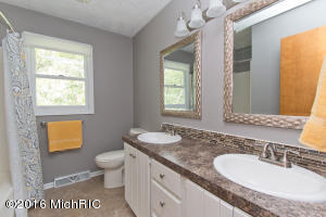913 N State Rd, Belding, MI 48809 photo 22