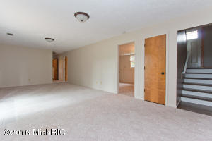 913 N State Rd, Belding, MI 48809 photo 29