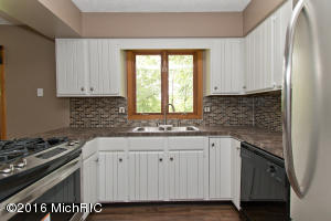 913 N State Rd, Belding, MI 48809 photo 17