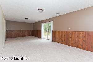 913 N State Rd, Belding, MI 48809 photo 27