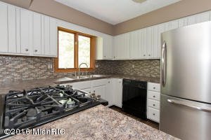 913 N State Rd, Belding, MI 48809 photo 15