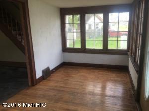 115 Leonard, Belding, MI 48809 photo 11