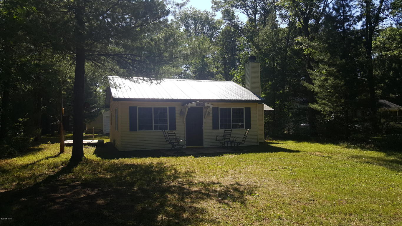 8268 S Pingree, Baldwin, MI 49304 photo 3