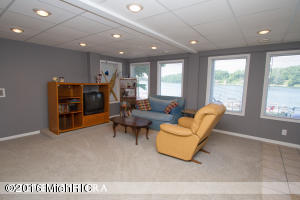 12360 Abbott St NE, Belding, MI 48809 photo 9