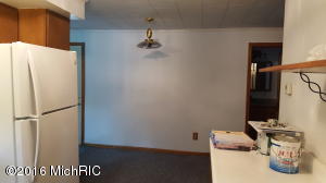 5023 E M-82, Newaygo, MI 49337 photo 11