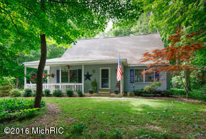17091 Comanche Trl, Three Rivers, MI 49093 photo 1