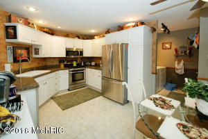 17091 Comanche Trl, Three Rivers, MI 49093 photo 10