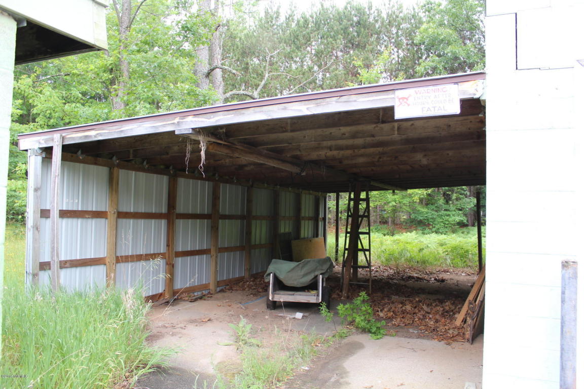 8740 E Ruth Dr, Branch, MI 49402 photo 9