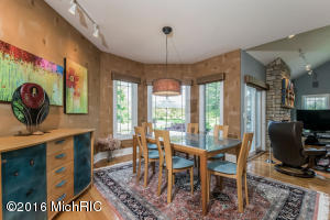 719 Saddlebrook, Ada, MI 49301 photo 15