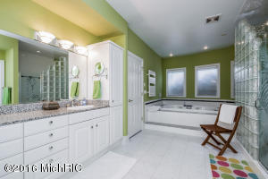 719 Saddlebrook, Ada, MI 49301 photo 21
