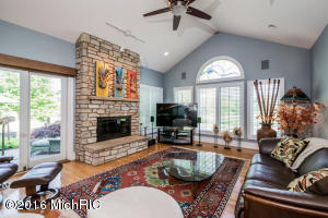 719 Saddlebrook, Ada, MI 49301 photo 16