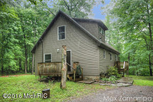 7322 Rolling Rd, Newaygo, MI 49337 photo 3