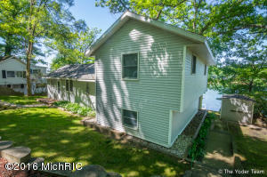 7269 Larned Dr NE, Belding, MI 48809 photo 3