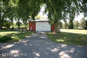 6237 W Riverside Dr, Saranac, MI 48881 photo 7