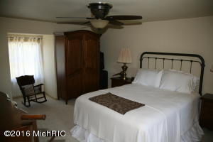 6237 W Riverside Dr, Saranac, MI 48881 photo 13