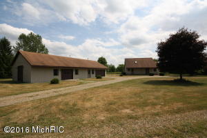 10148 E S, Scotts, MI 49088 photo 2