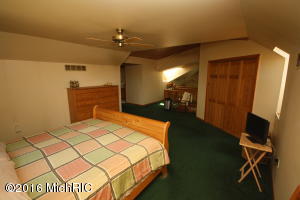 10148 E S, Scotts, MI 49088 photo 14