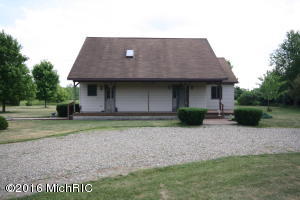 10148 E S, Scotts, MI 49088 photo 1