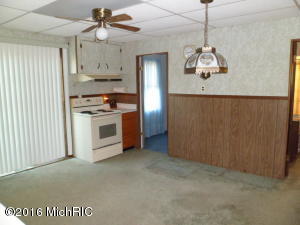 4440 17th St, Dorr, MI 49323 photo 8