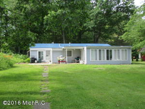 9459 E Colby Rd, Crystal, MI 48818 photo 1