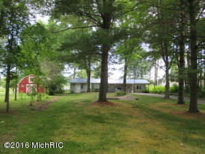 9459 E Colby Rd, Crystal, MI 48818 photo 13