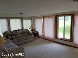 9459 E Colby Rd, Crystal, MI 48818 photo 11