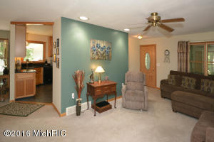 7640 E Day Rd, Bellevue, MI 49021 photo 4