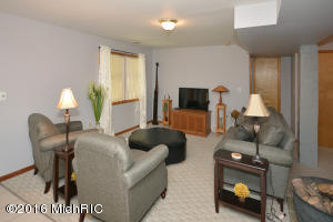 7640 E Day Rd, Bellevue, MI 49021 photo 17