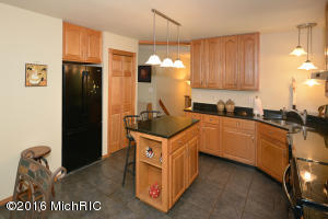 7640 E Day Rd, Bellevue, MI 49021 photo 7