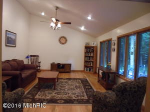 51271 50th St, Lawrence, MI 49064 photo 6