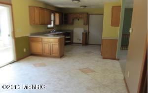 415 N Washington St, Constantine, MI 49042 photo 5