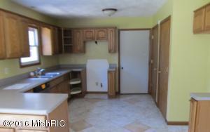 415 N Washington St, Constantine, MI 49042 photo 6