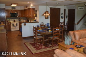 9905 Beachview Dr, Jerome, MI 49249 photo 13