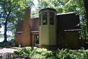 9905 Beachview Dr, Jerome, MI 49249 photo 2