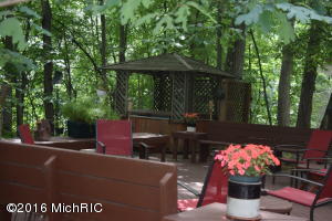 9905 Beachview Dr, Jerome, MI 49249 photo 3