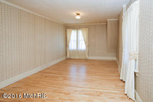 409 E Hoffman St, Three Rivers, MI 49093 photo 13