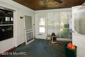 409 E Hoffman St, Three Rivers, MI 49093 photo 19
