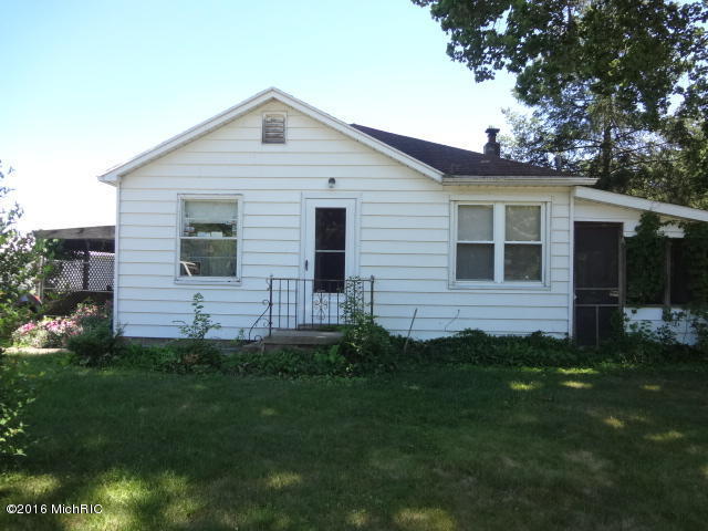 202 N Second St, Cassopolis, MI 49031 photo 1