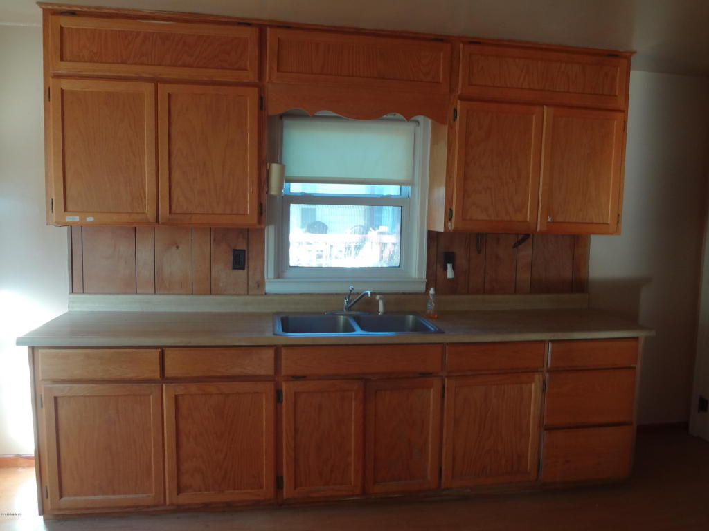 202 N Second St, Cassopolis, MI 49031 photo 5