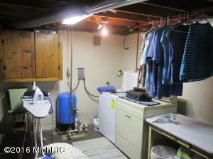 5581 Paradise Dr, Reading, MI 49274 photo 9