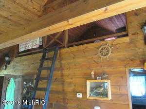 5581 Paradise Dr, Reading, MI 49274 photo 4