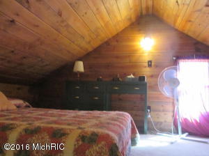 5581 Paradise Dr, Reading, MI 49274 photo 5