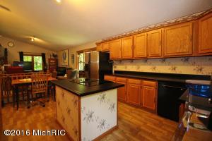 2939 Chamberlain Rd, Buchanan, MI 49107 photo 11
