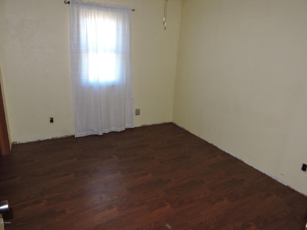 11192 E Washington Rd, Wheeler, MI 48662 photo 17