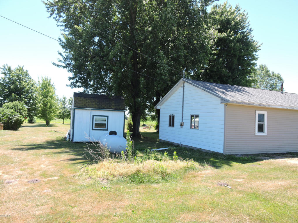 11192 E Washington Rd, Wheeler, MI 48662 photo 6