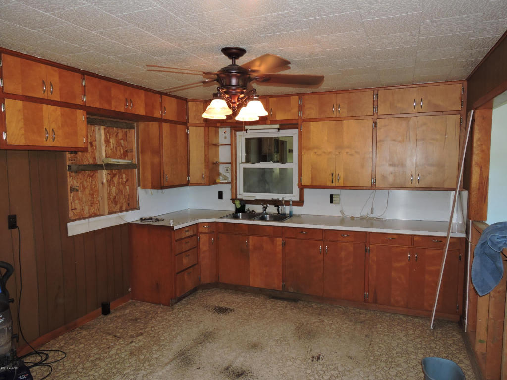 11192 E Washington Rd, Wheeler, MI 48662 photo 10