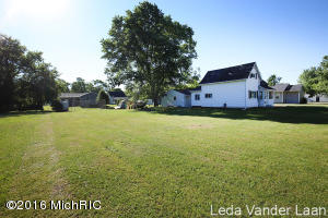 425 River St, Belding, MI 48809 photo 25